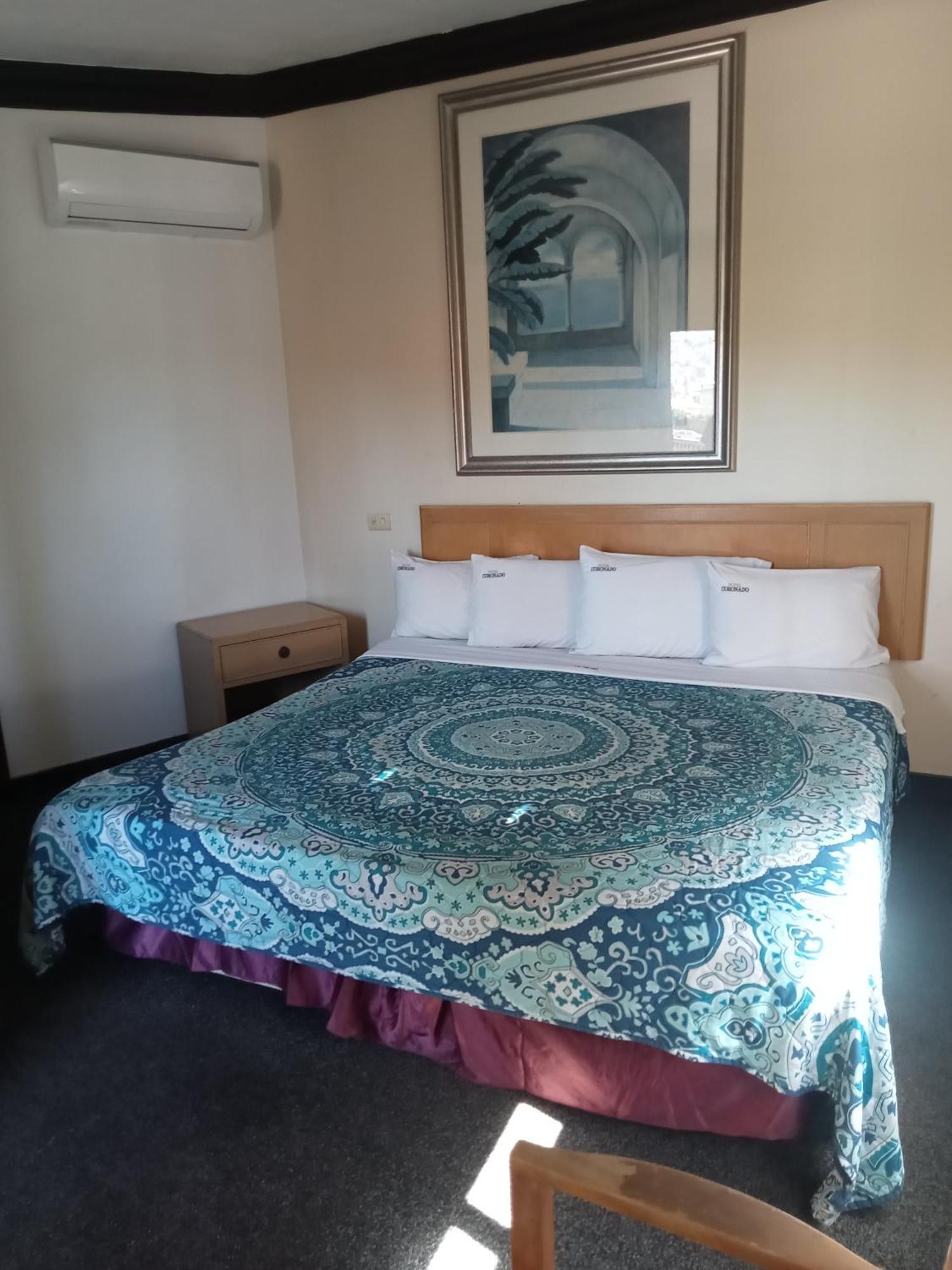 Hotel Coronado Ensenada Bagian luar foto